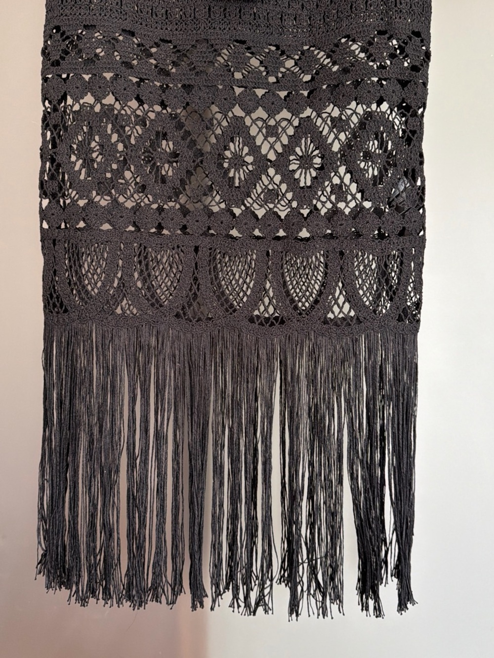 NWT H&M Black Crochet Fringe Midi Skirt - Picture 3 of 4